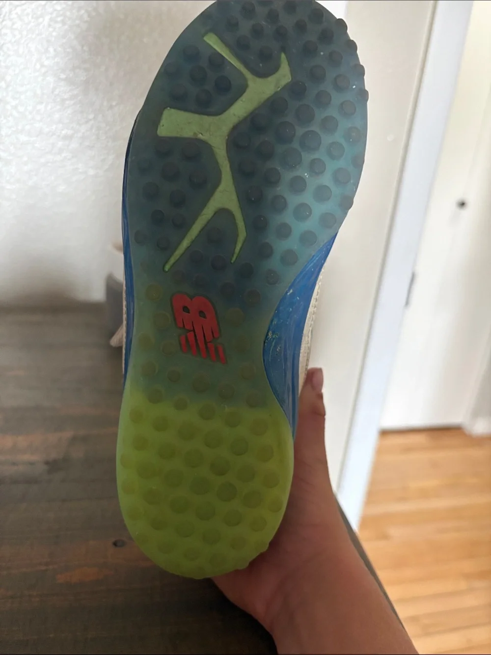 New Balance Kids' baseball turf Blue Gradient shoes no box great condition